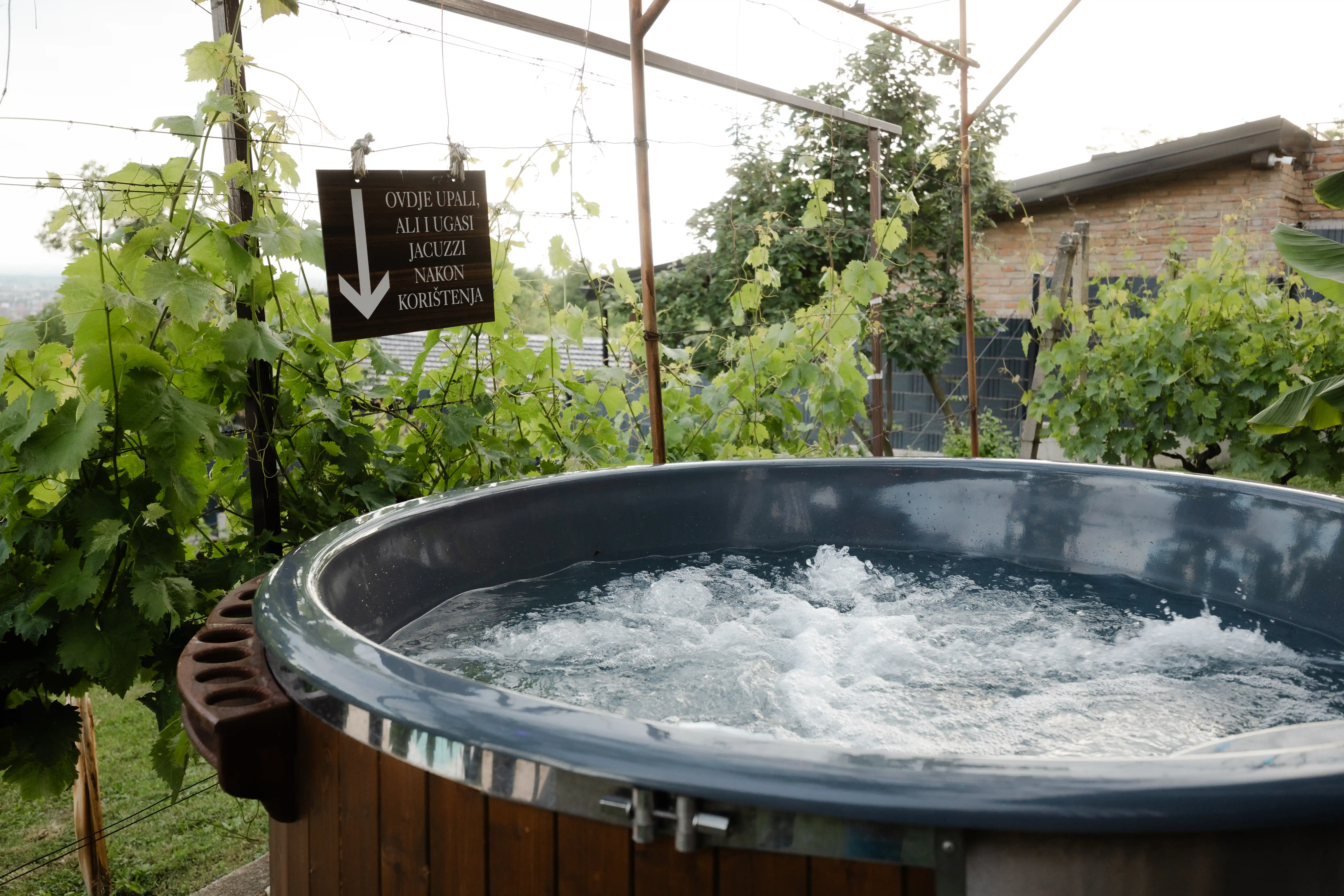 Villa Rossa jacuzzi u upotrebi